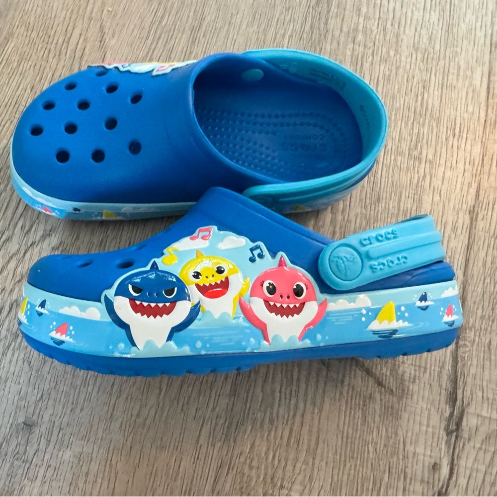 CROCS Kids Blue Baby Shark Clog Sandals (Retired)